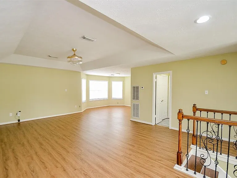 318 N Cypress Estates Cir — Photo 32