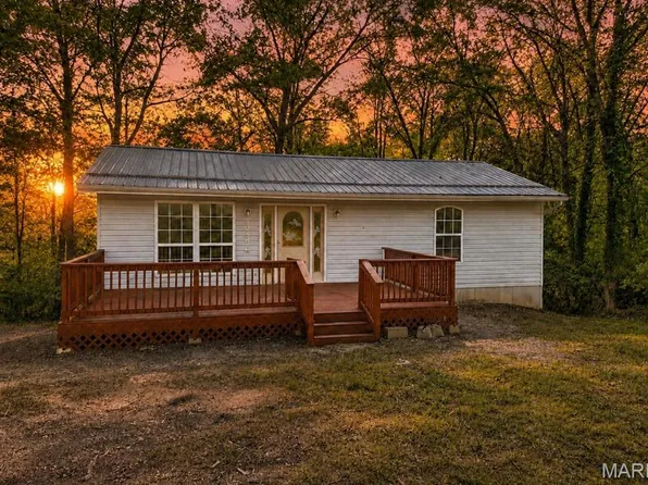 13546 E Sunrise Lake Dr, De Soto, MO 63020
