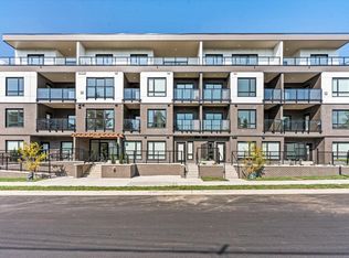 2277 Hawthorne Ave #202, Pt Coquitlam, BC V3C1W3