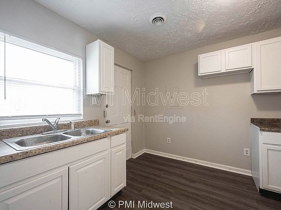 5th image of 524 W 23rd St APT 2