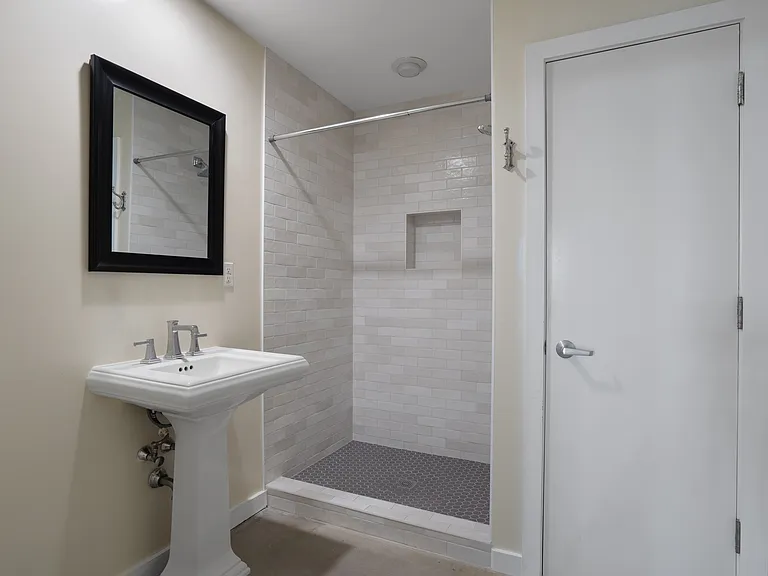 2235 E 6th St #315 — Photo 29