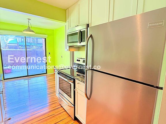 4th image of 1129 Kirts Blvd Unit D