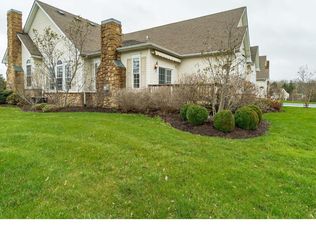 1076 Bordeaux Ln, Pennsburg, PA 18073
