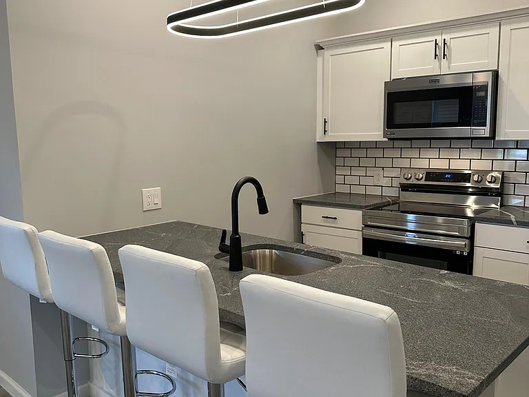 205 W Marcellus St — Photo 4