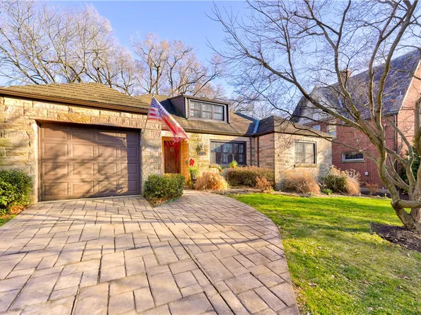 1375 Navahoe Dr, Pittsburgh, PA 15228