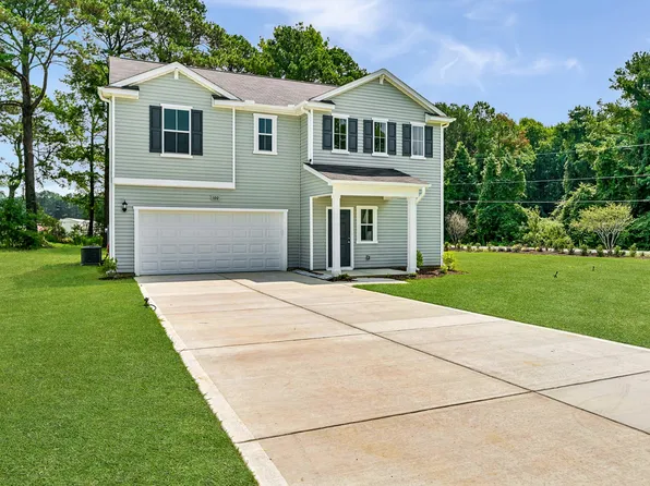 100 Franklin Landing Dr, Pikeville, NC 27863