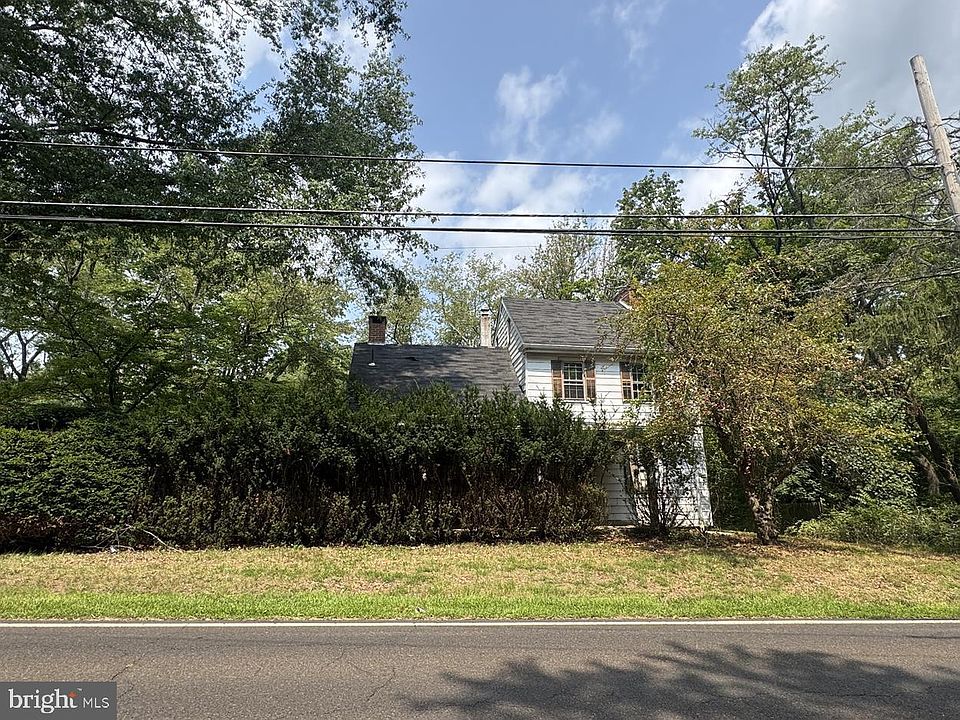 1st image of 1354 Oxford Valley Rd