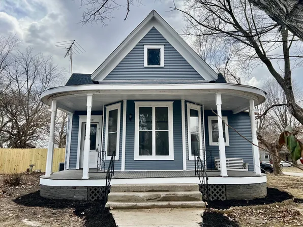 209 W Brummitt St, Owensville, IN 47665