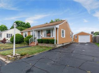 21 Paulhus Ct, Pawtucket, RI 02861