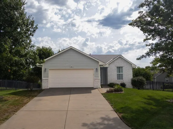 2143 E Quail Hollow St, Derby, KS 67037