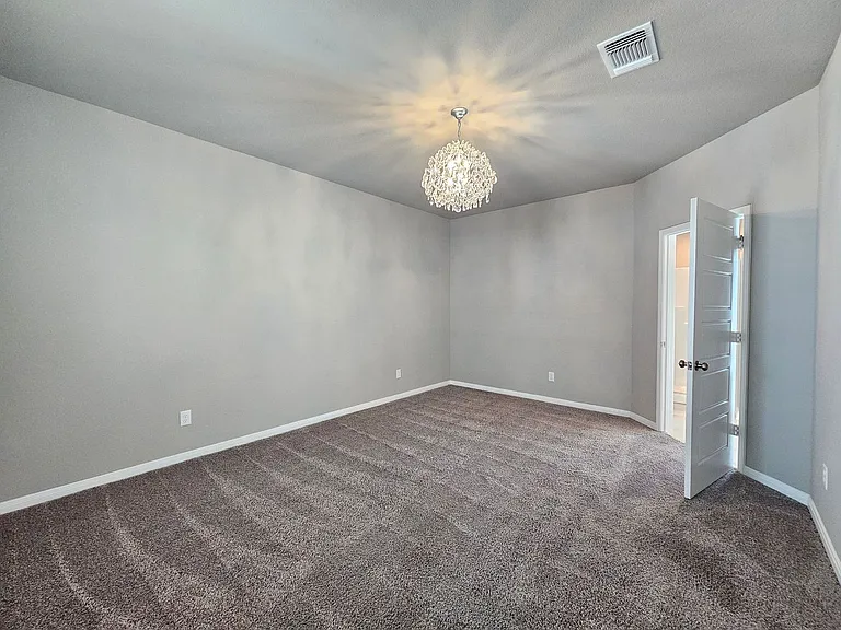 910 James Parker Cir — Photo 8