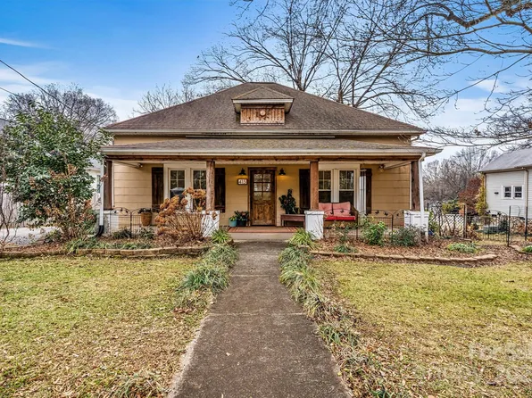 415 W C St, Newton, NC 28658