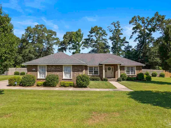 243 Stokley Ct, Atmore, AL 36502