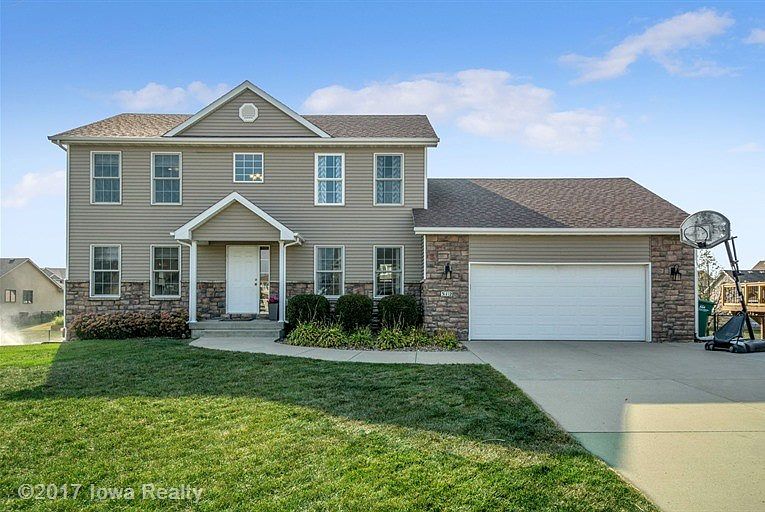 1st image of 312 NW Waterview Ct