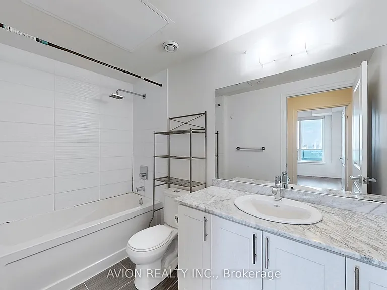7171 Yonge St #2409 — Photo 9