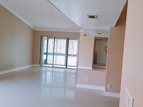 3rd image of 5268 Bolero Cir