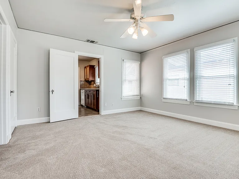 1324 Kings Hwy #3 — Photo 7