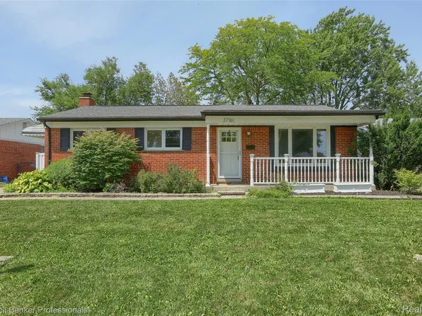 37161 Castleton Dr, Sterling Heights, MI 48312