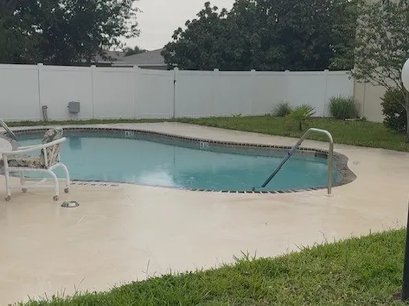 3911 Country Club Blvd APT 102, Cape Coral, FL 33904