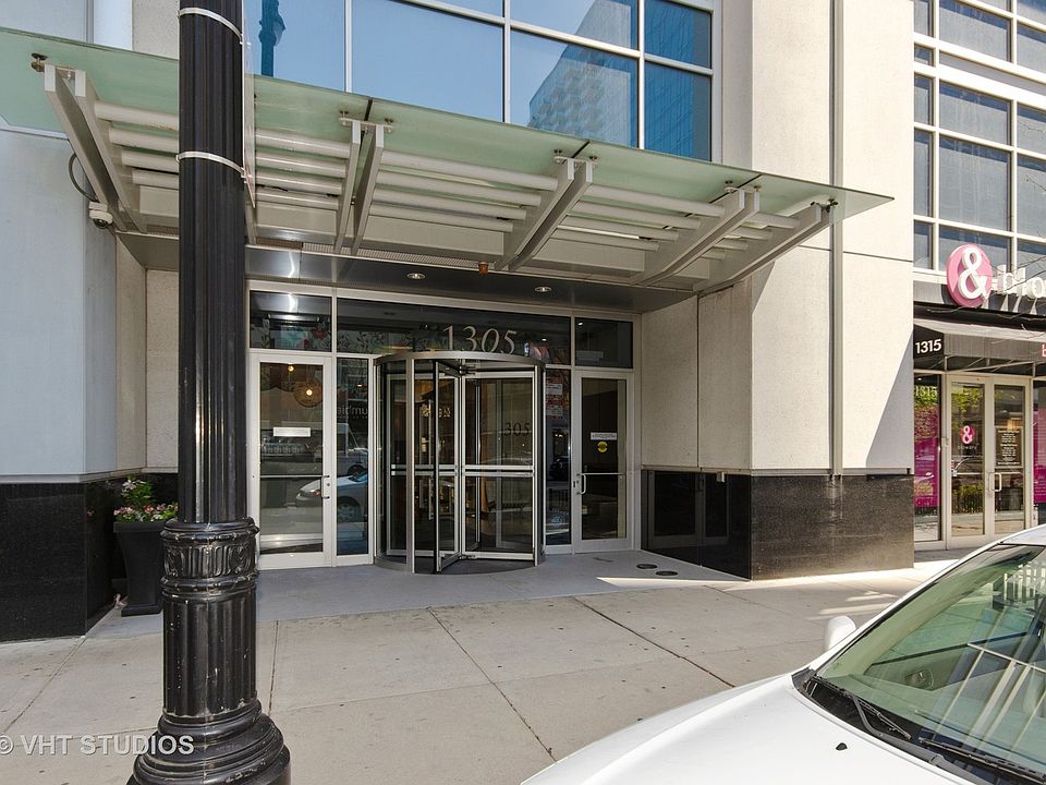 1st image of 1305 S Michigan Ave APT 2002