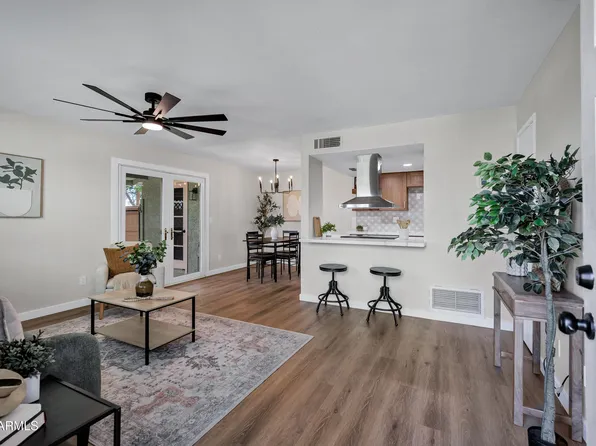 10208 N 8TH Place #B, Phoenix, AZ 85020