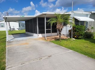 32 Lakeview Dr, Palmetto, FL 34221