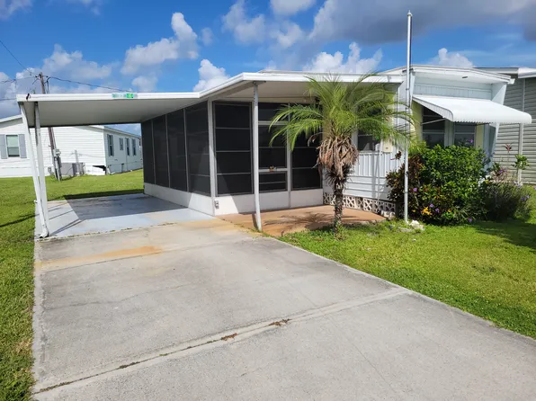 32 Lakeview Dr, Palmetto, FL 34221