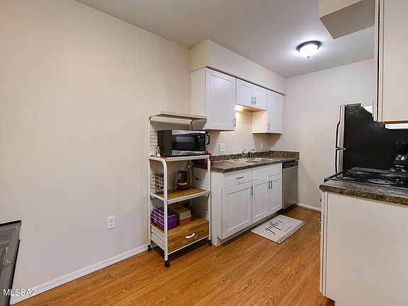 3rd image of 6301 N Barcelona Ct Unit 1002