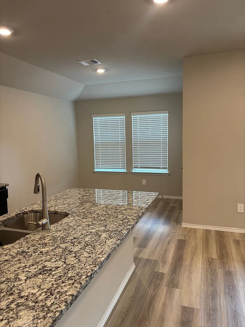 Charming 3BR House in Copperas Cove — Photo 4
