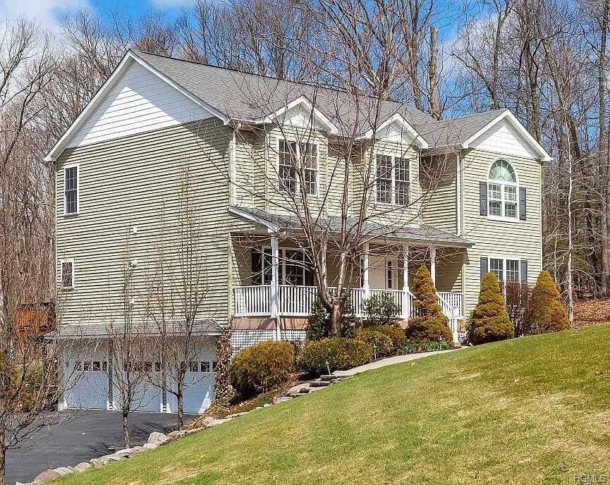 1st image of 25 Tiedemann Ct