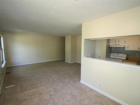 2nd image of 2021 Farley Pl
