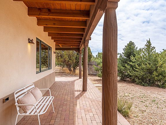 2nd image of 5 Espira Rd