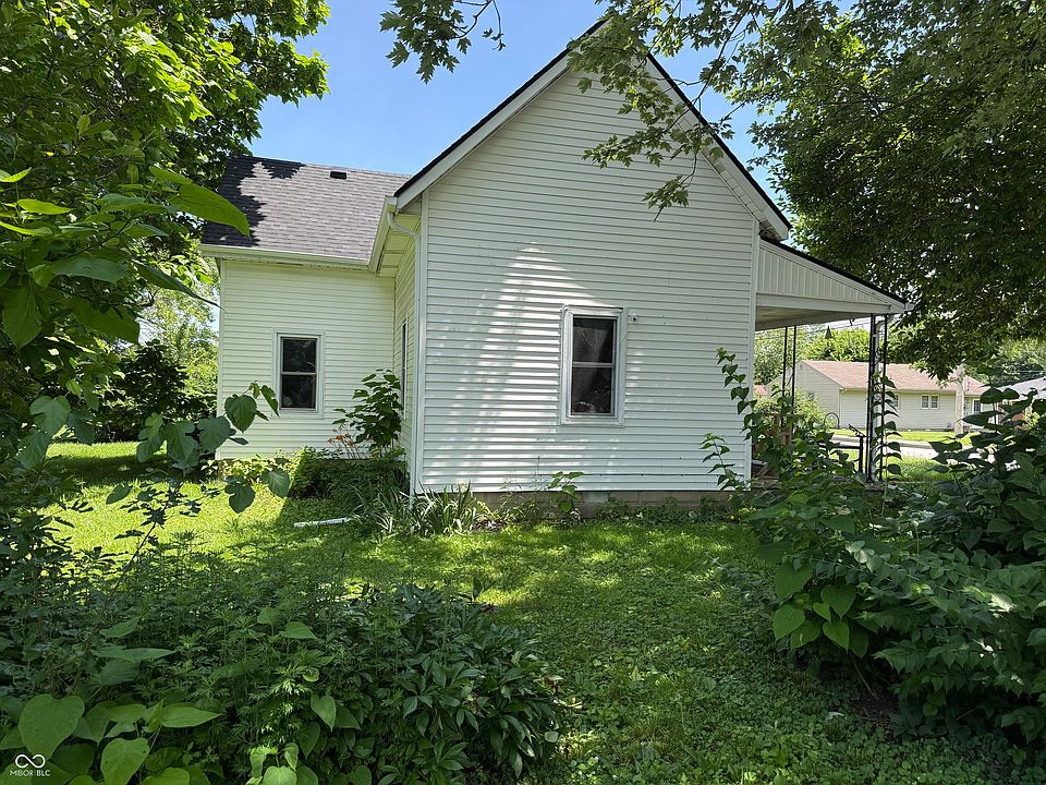 1st image of 901 Columbia Ave