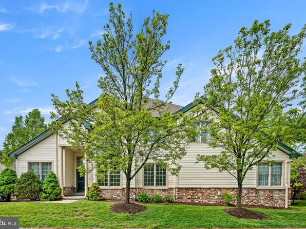 1713 Yardley Dr, West Chester, PA 19380