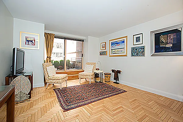 Sold by Trump International Realty | media 8