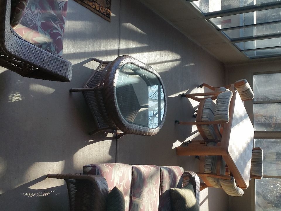 2nd image of 1206 NE Lake View Ct