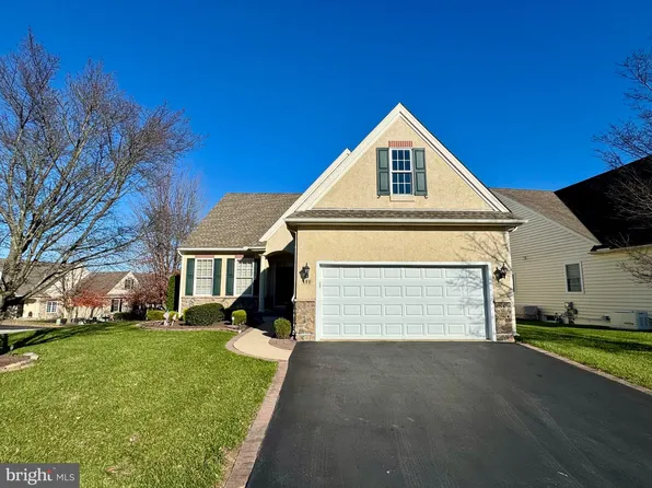 400 Losito Dr, Avondale, PA 19311