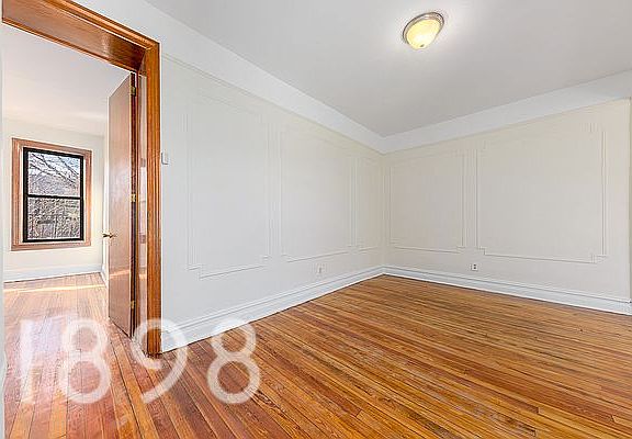 2nd image of 300 12th St APT 20