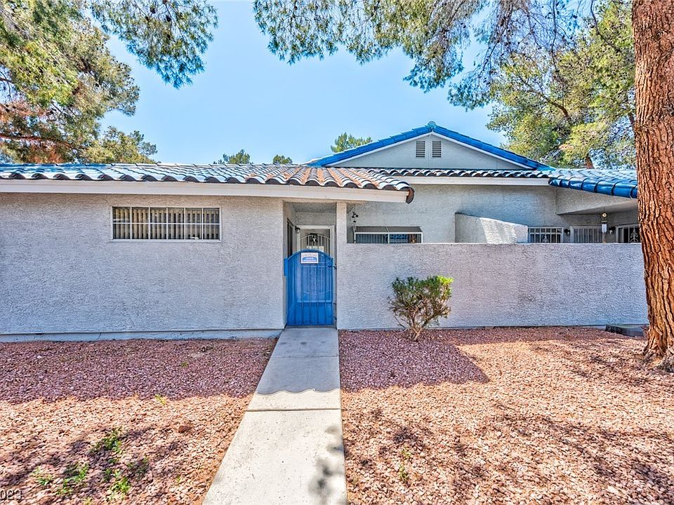 1st image of 2116 Willowbury Dr Unit B