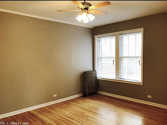 3rd image of 3932 N Keeler Ave #822