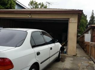 2113 W Cameron St, Long Beach, CA 90810