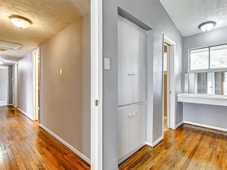 5519 Burlinghall Dr — Photo 12