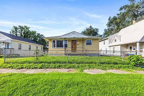 2510 Sylvanie St Photo 1 2510 Sylvanie St Photo 1