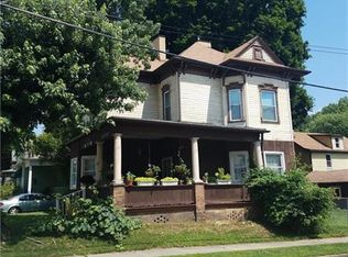 835 10th Ave, New Brighton, PA