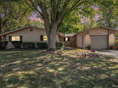 6284 Westview Dr, Grand Blanc, MI, 48439
