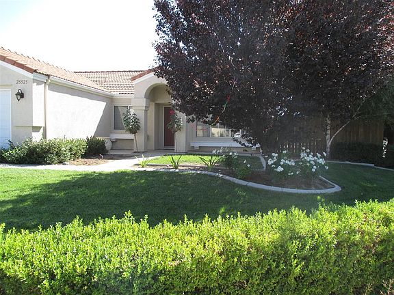 2nd image of 25525 Dorval Ct