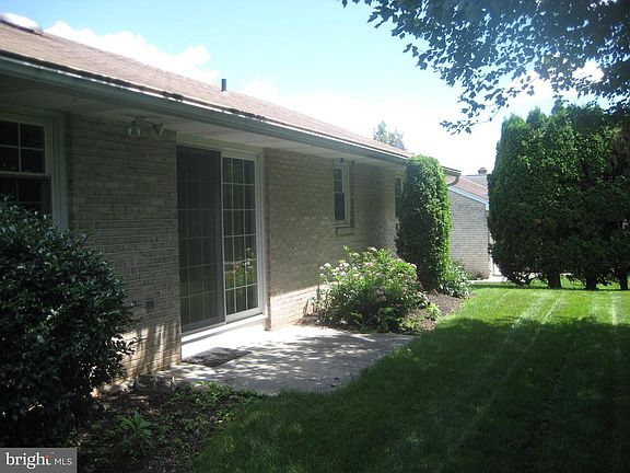 4th image of 641 N 11th Ave