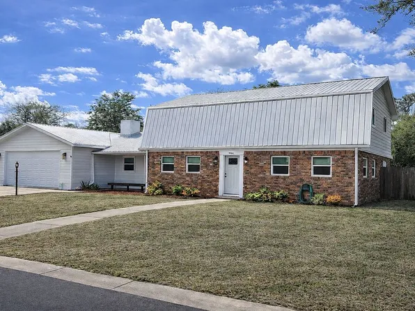 1844 Hamlin Ct, Titusville, FL 32780