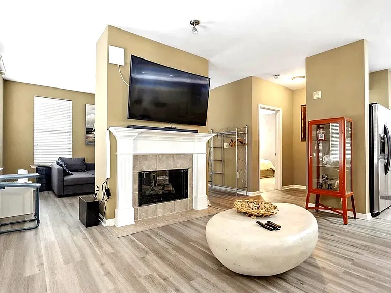 720 Litty Ct #103 — Photo 7