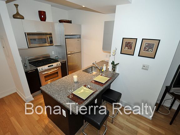 3rd image of 350 W 42nd St APT 7H
